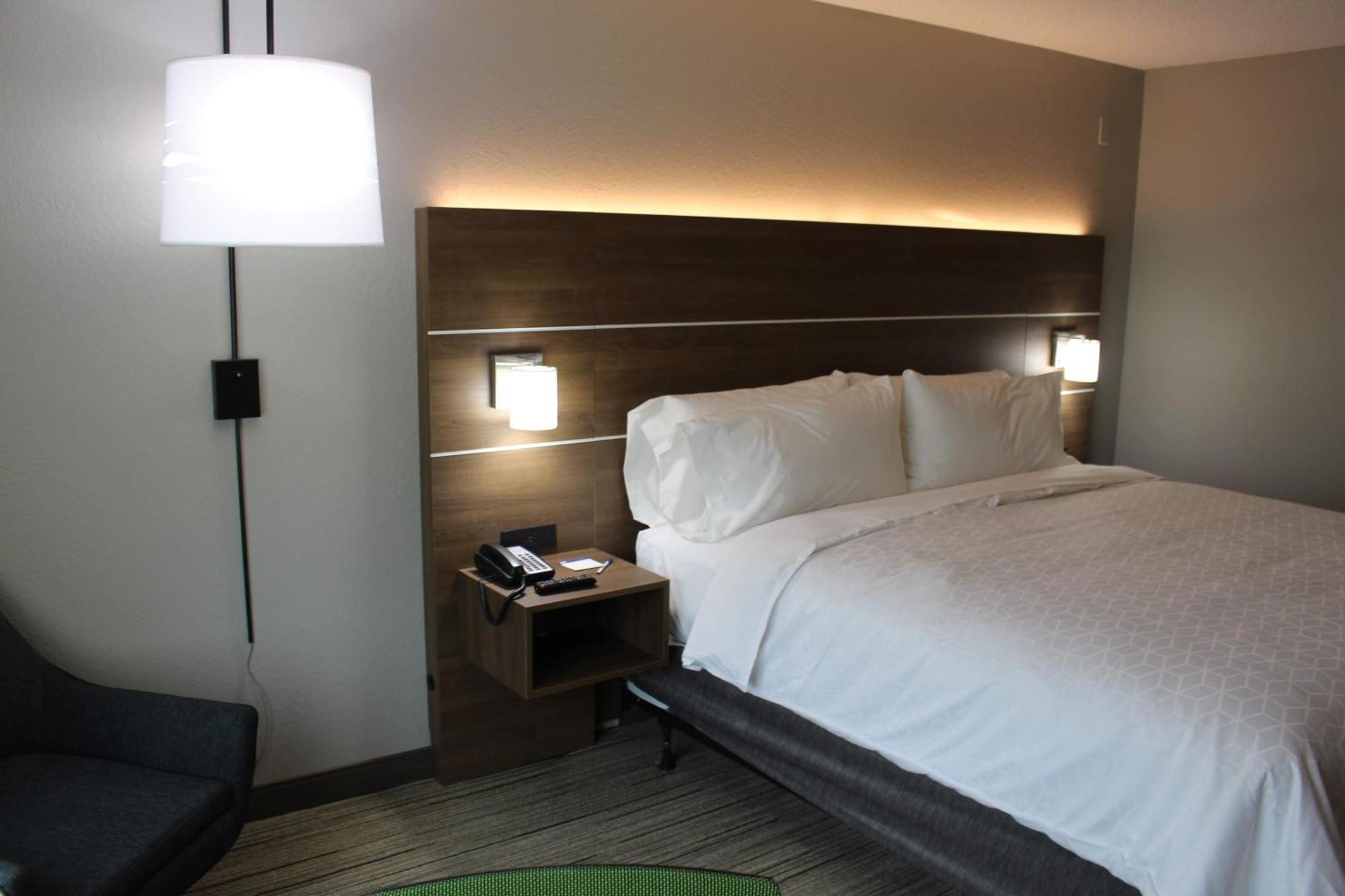 Holiday Inn Express & Suites - Enterprise By Ihg Exterior foto